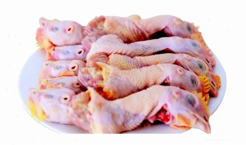 Cổ gà xay cho mèo giàu dinh dưỡng